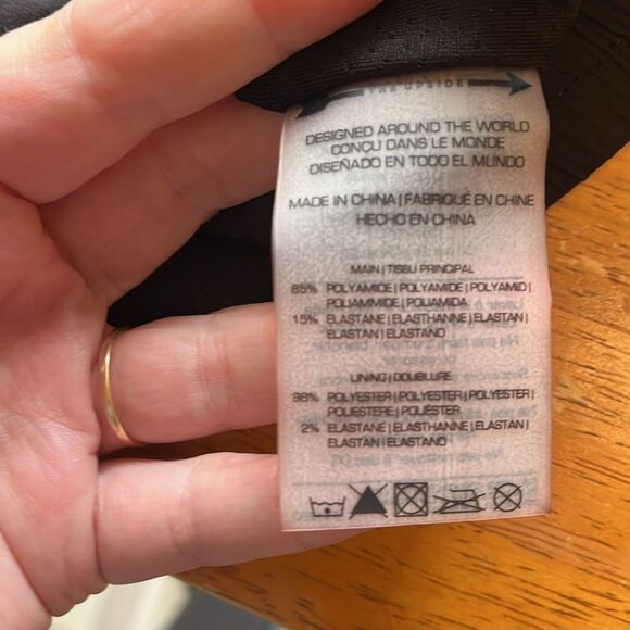 NEW WITH TAGS WOMEN’S BLACK THE UPSIDE LINED RUN 2” SHORTS SIZE 10/LARGE - Picture 6 of 8